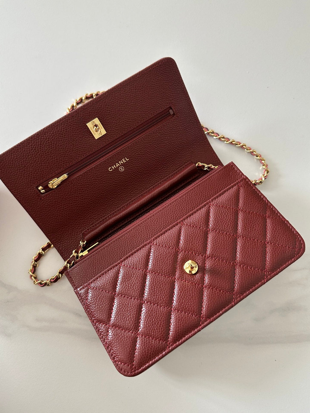 Quilted Classic Wallet on Chain