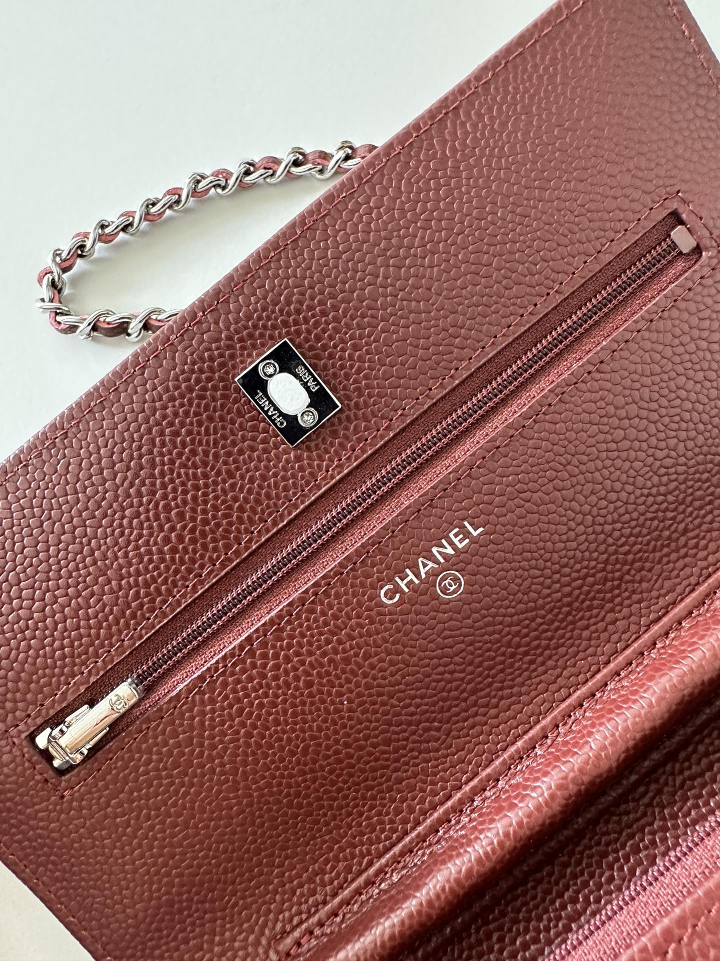 Quilted Classic Wallet on Chain