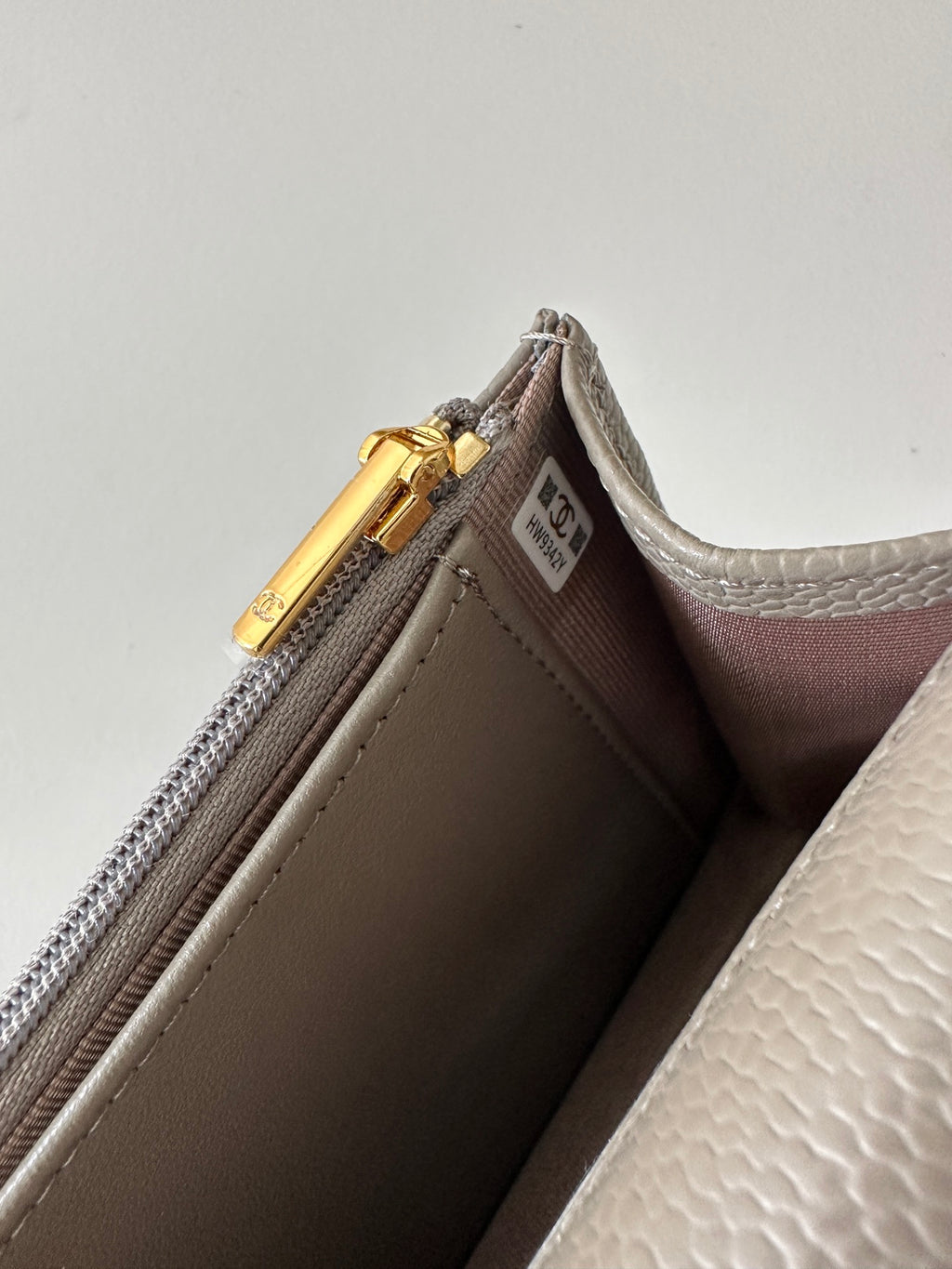 Quilted Classic Wallet on Chain