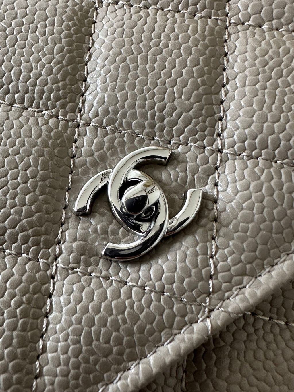 Quilted Classic Wallet on Chain