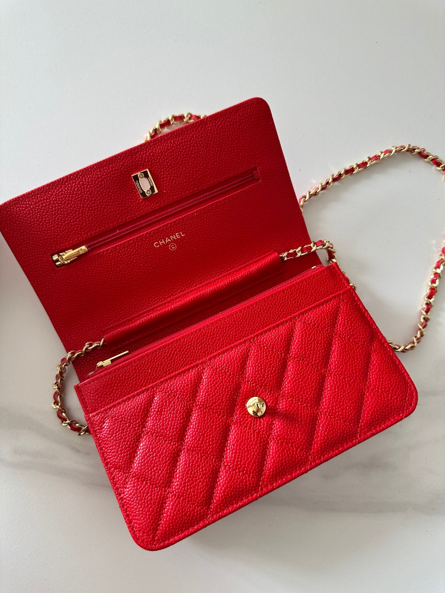 Quilted Classic Wallet on Chain