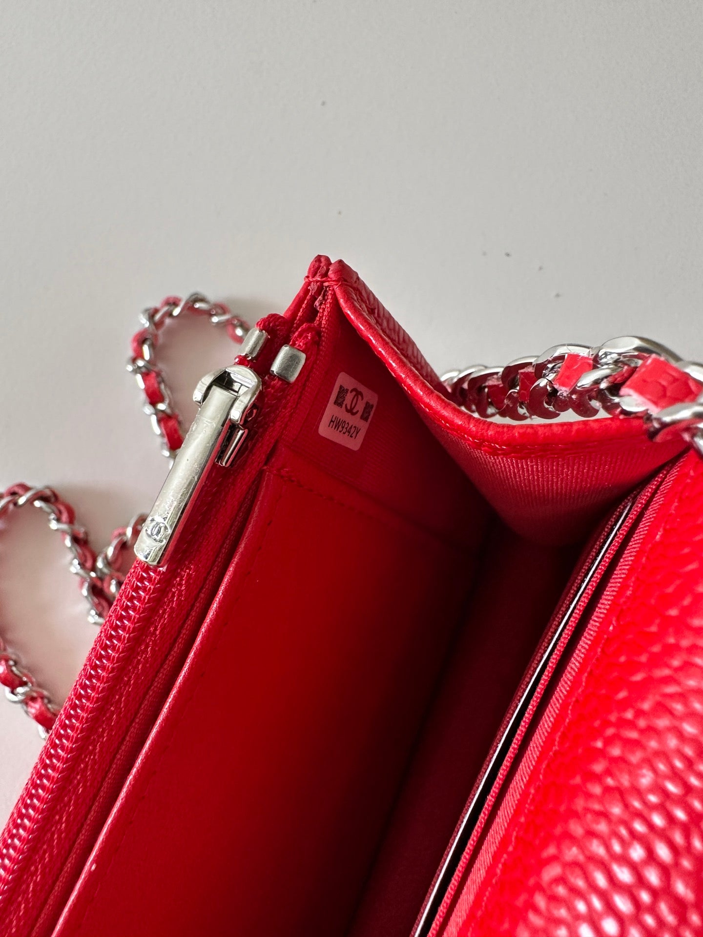 Quilted Classic Wallet on Chain