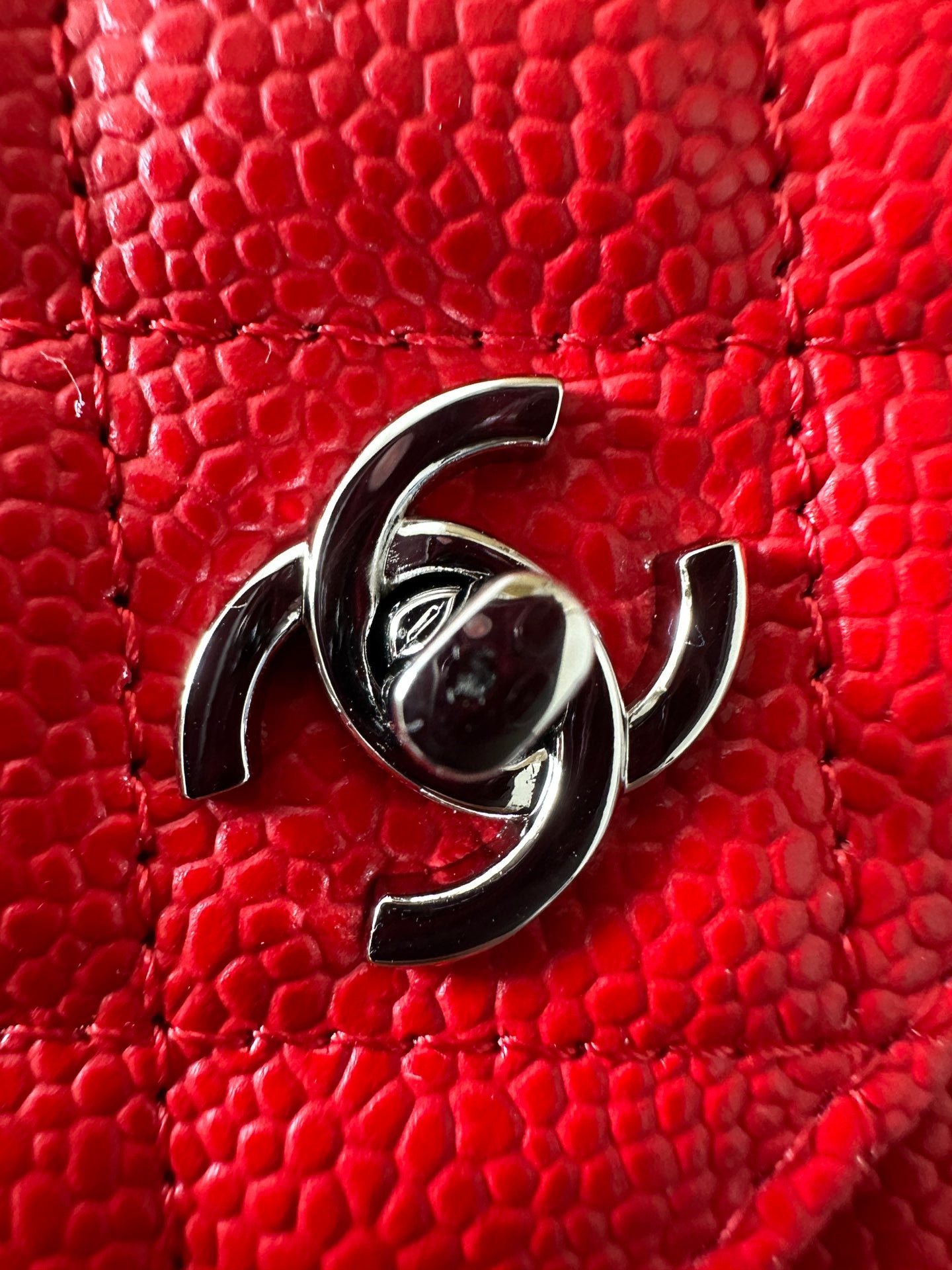 Quilted Classic Wallet on Chain