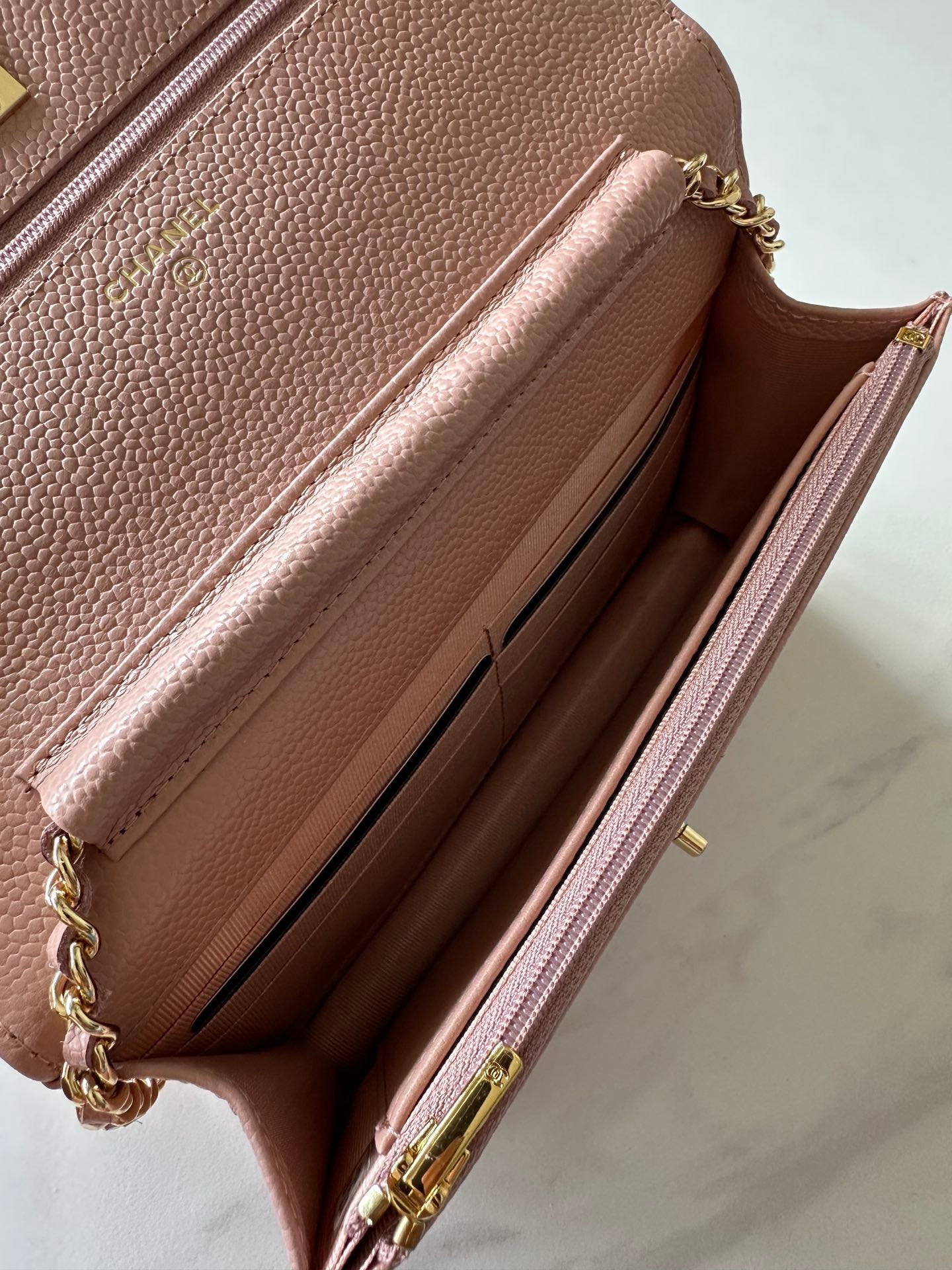 Quilted Classic Wallet on Chain