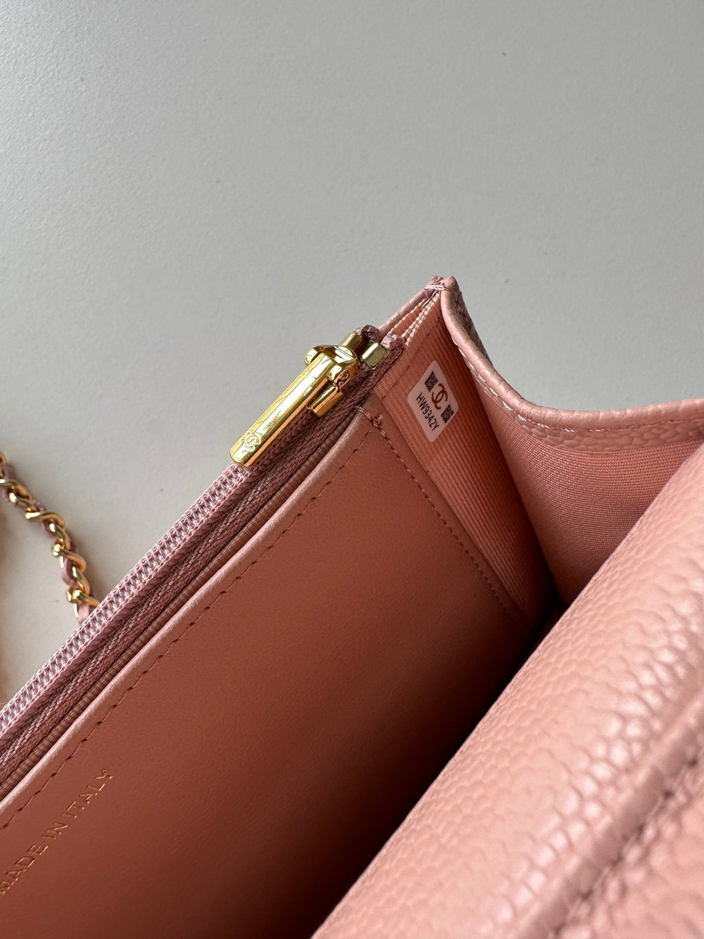 Quilted Classic Wallet on Chain