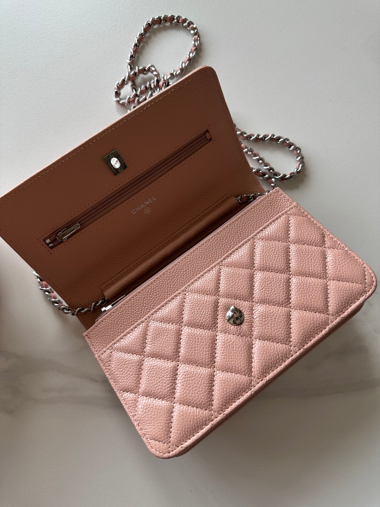 Quilted Classic Wallet on Chain
