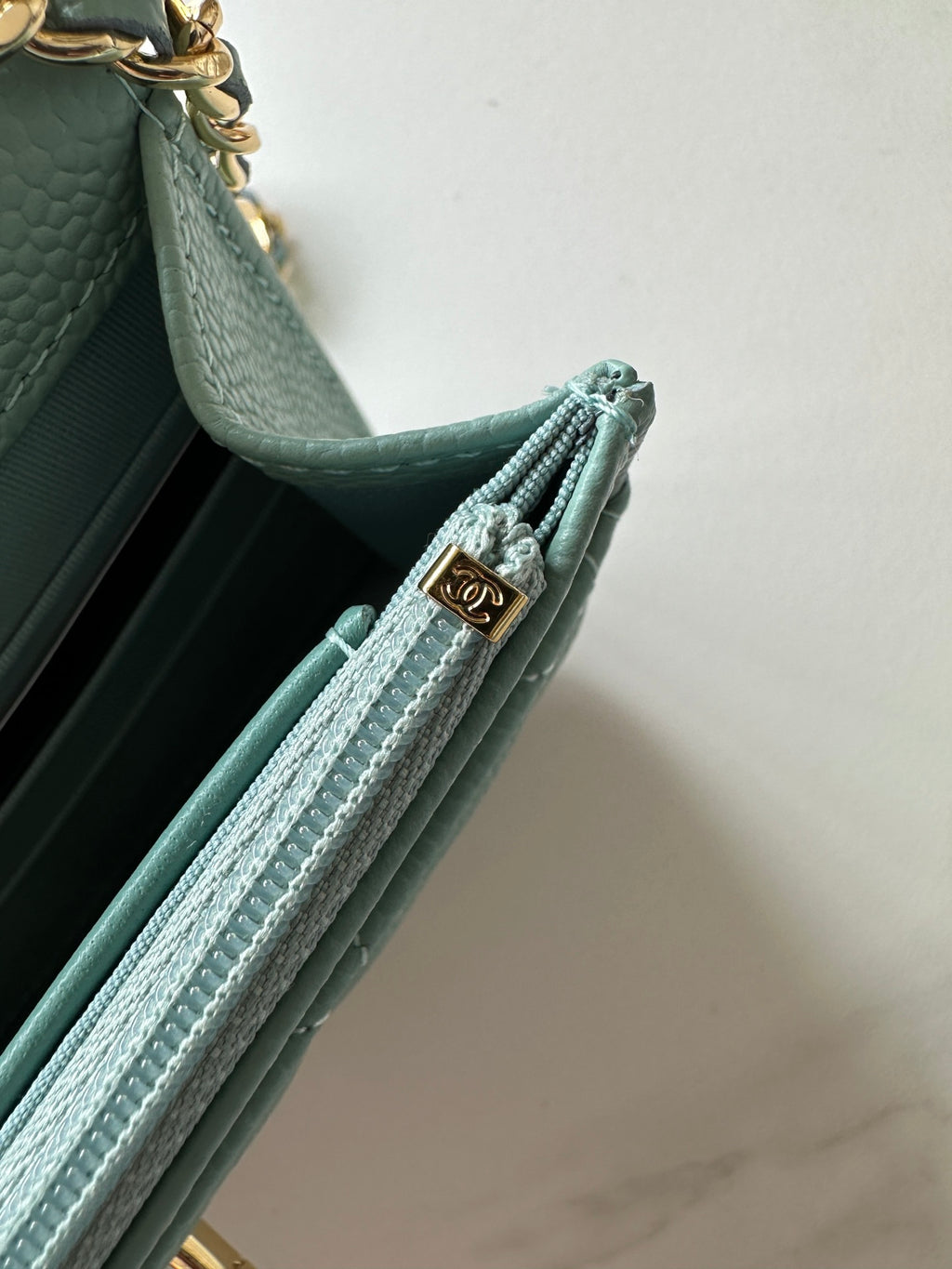 Quilted Classic Wallet on Chain