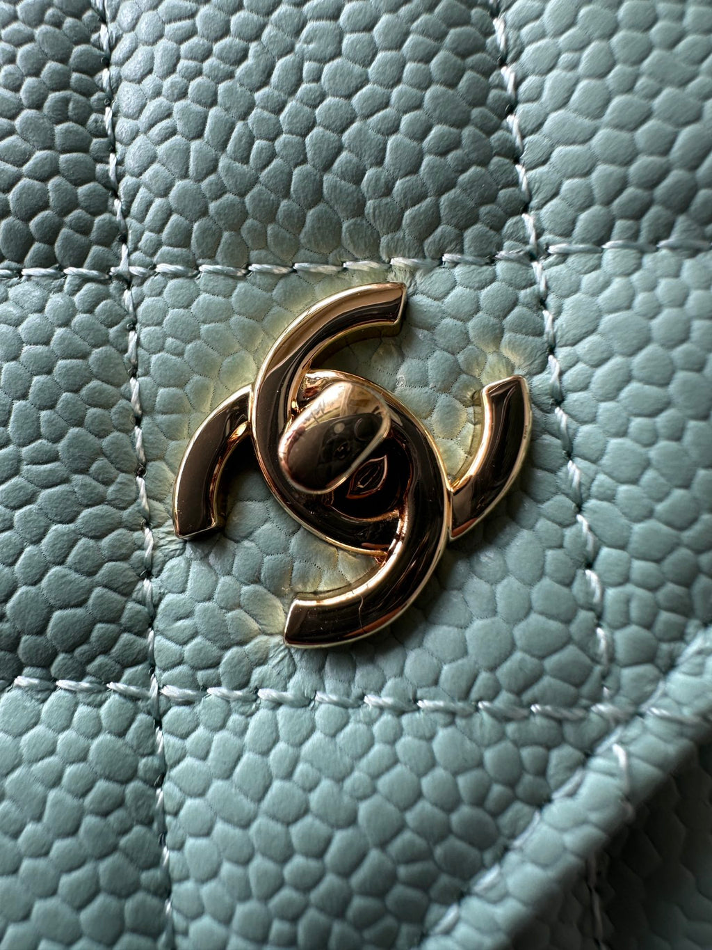 Quilted Classic Wallet on Chain