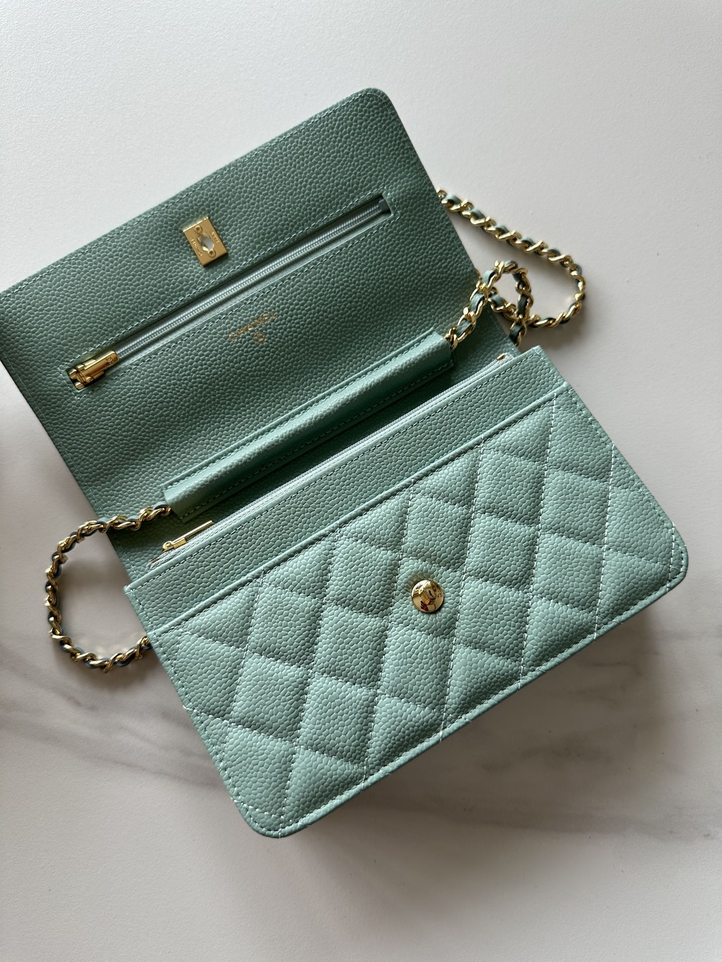 Quilted Classic Wallet on Chain
