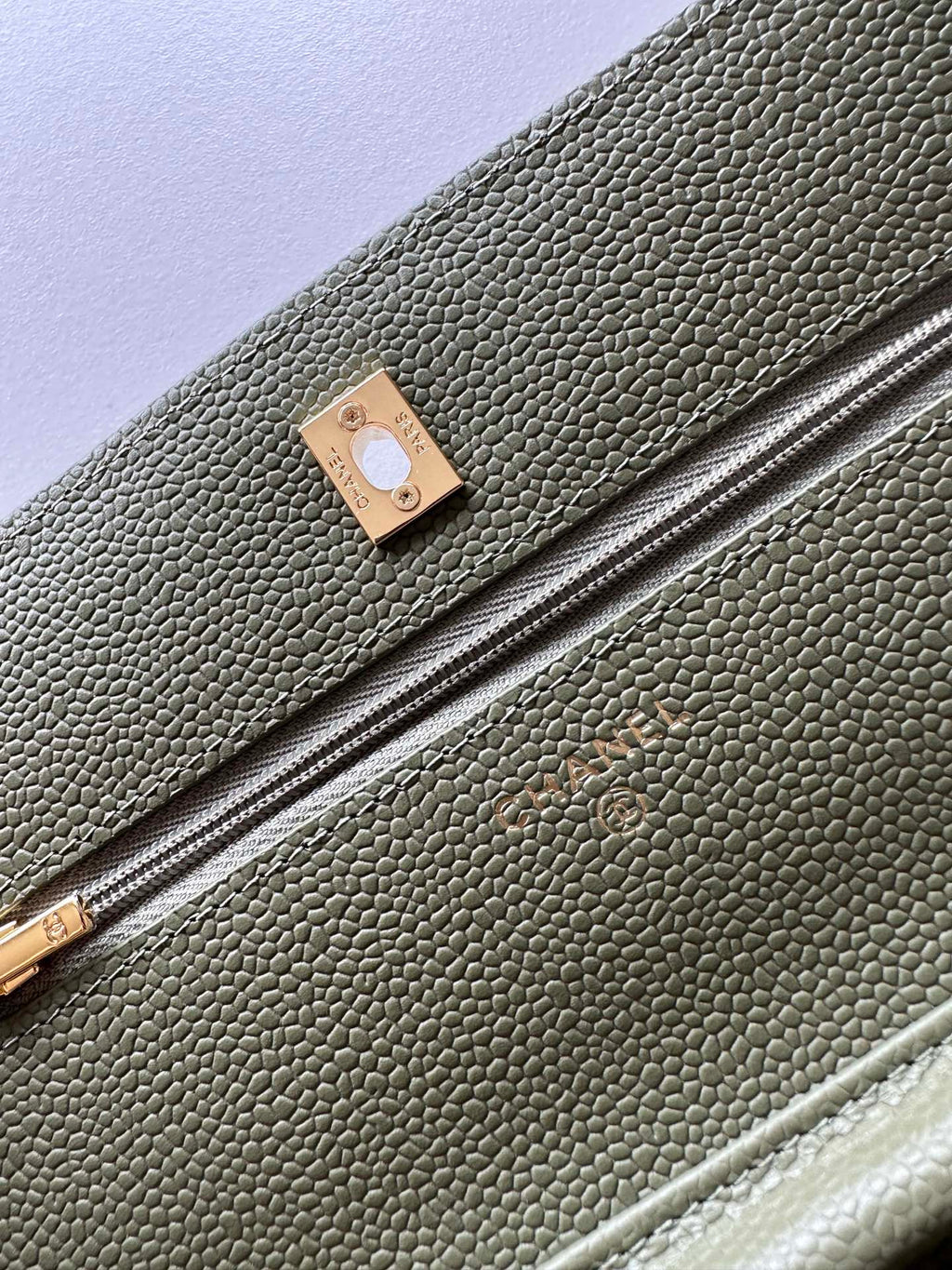 Quilted Classic Wallet on Chain