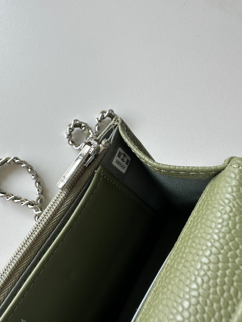 Quilted Classic Wallet on Chain