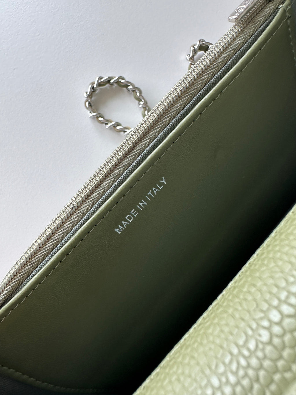 Quilted Classic Wallet on Chain