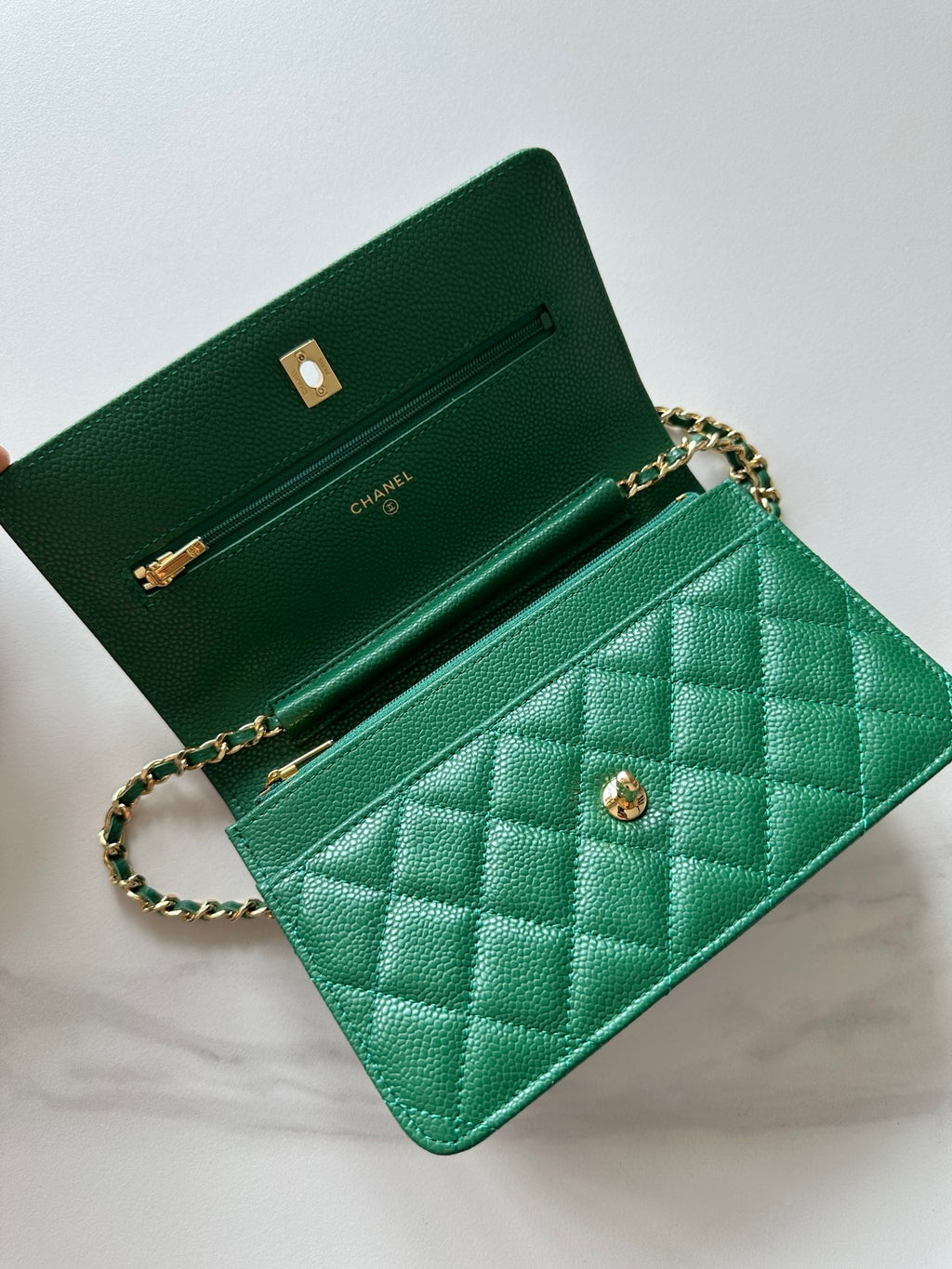 Quilted Classic Wallet on Chain