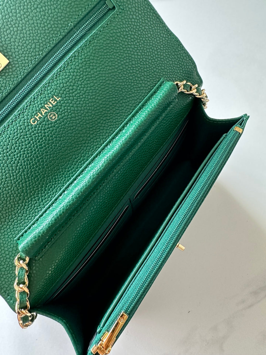 Quilted Classic Wallet on Chain