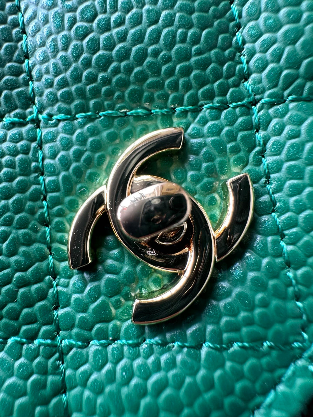 Quilted Classic Wallet on Chain