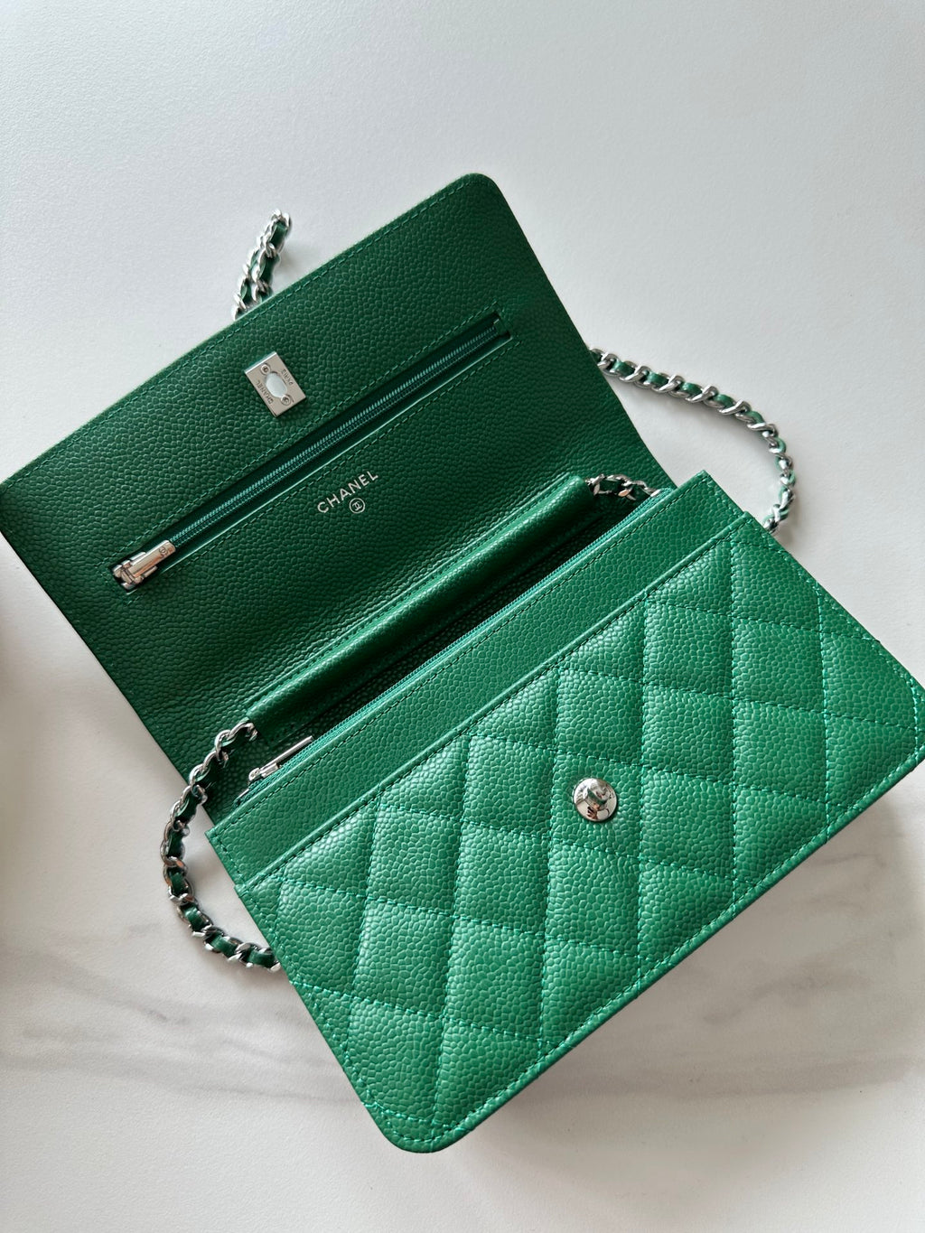 Quilted Classic Wallet on Chain