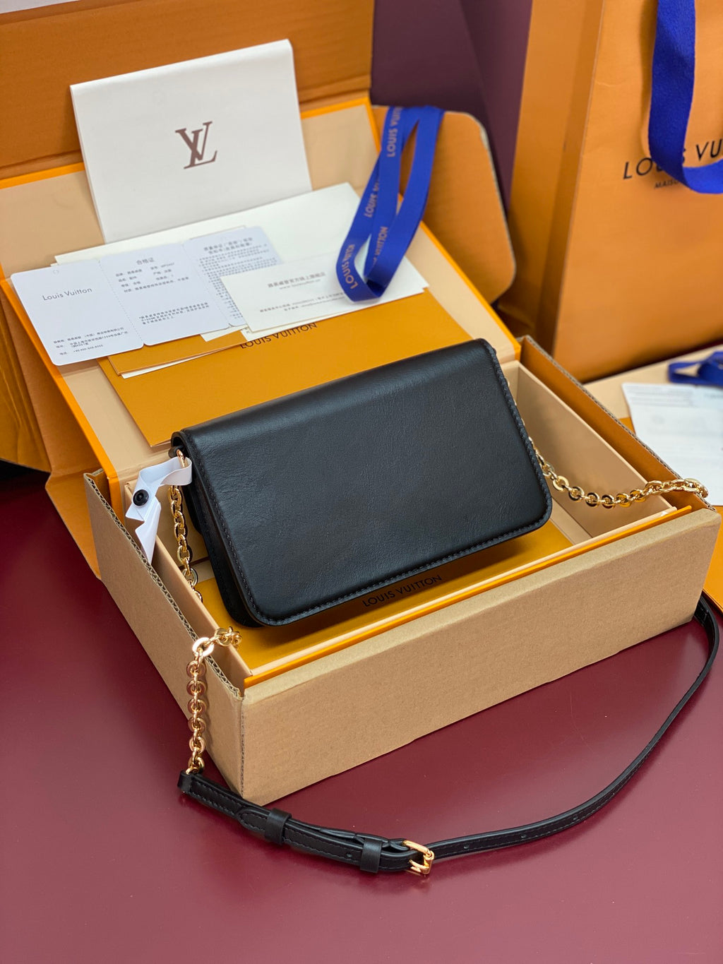 Wallet On Chain – LV Bloom Collection