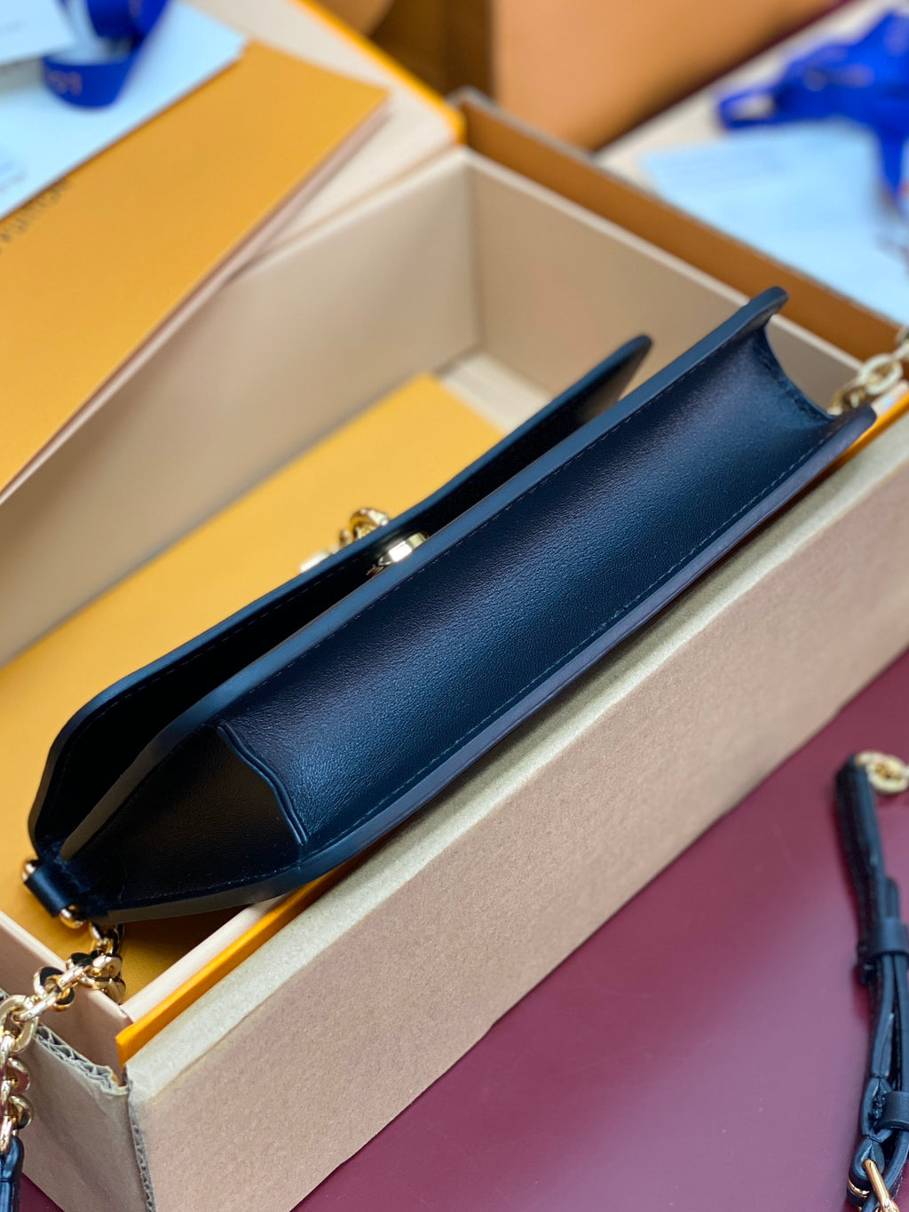 Wallet On Chain – LV Bloom Collection