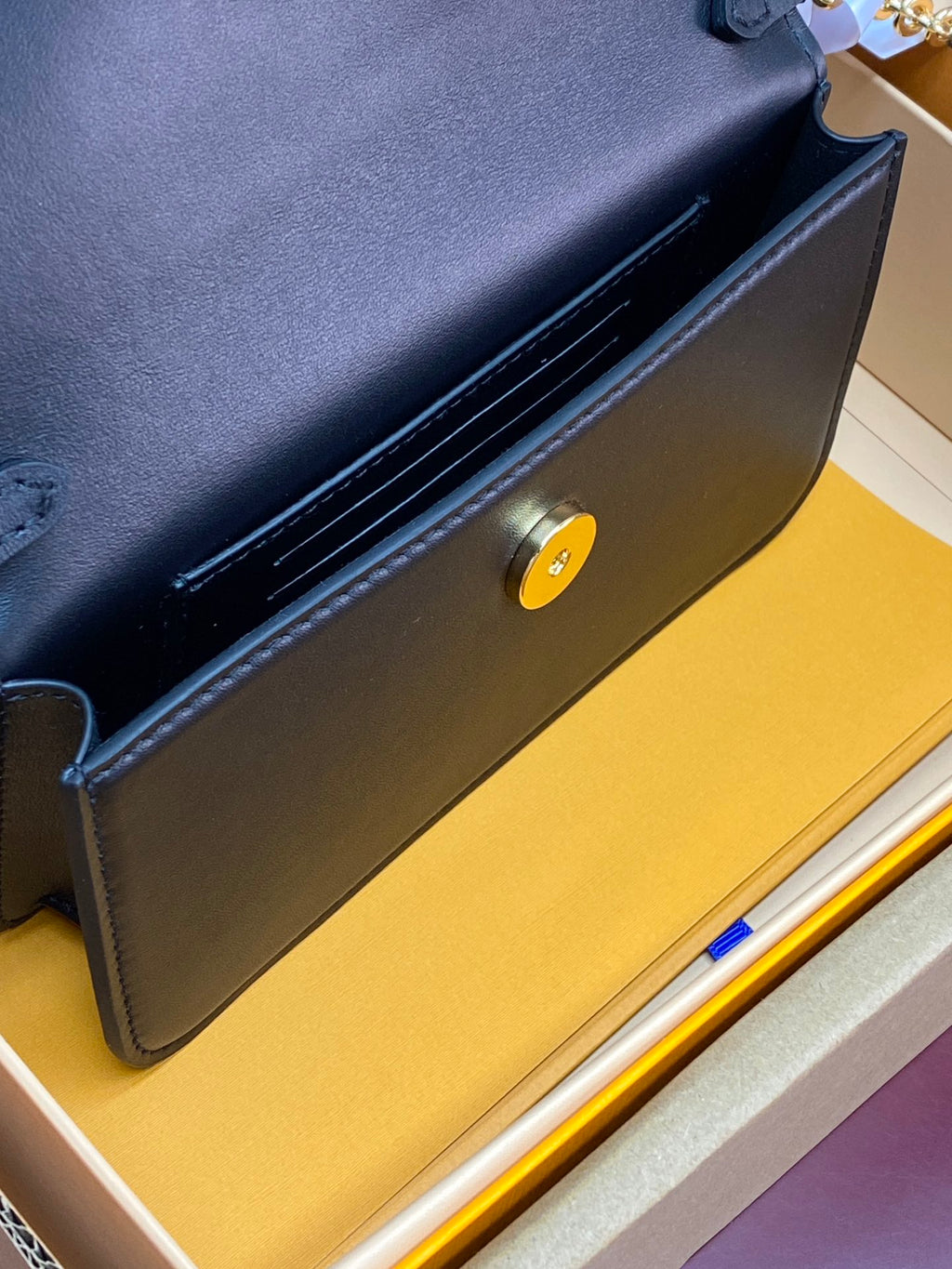 Wallet On Chain – LV Bloom Collection