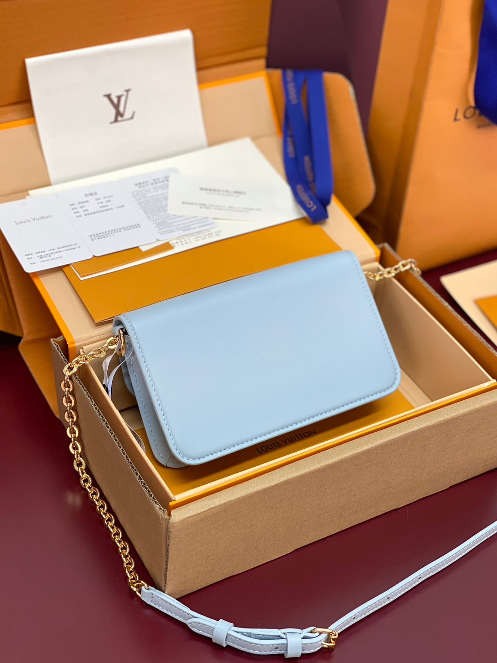 Wallet On Chain – LV Bloom Collection