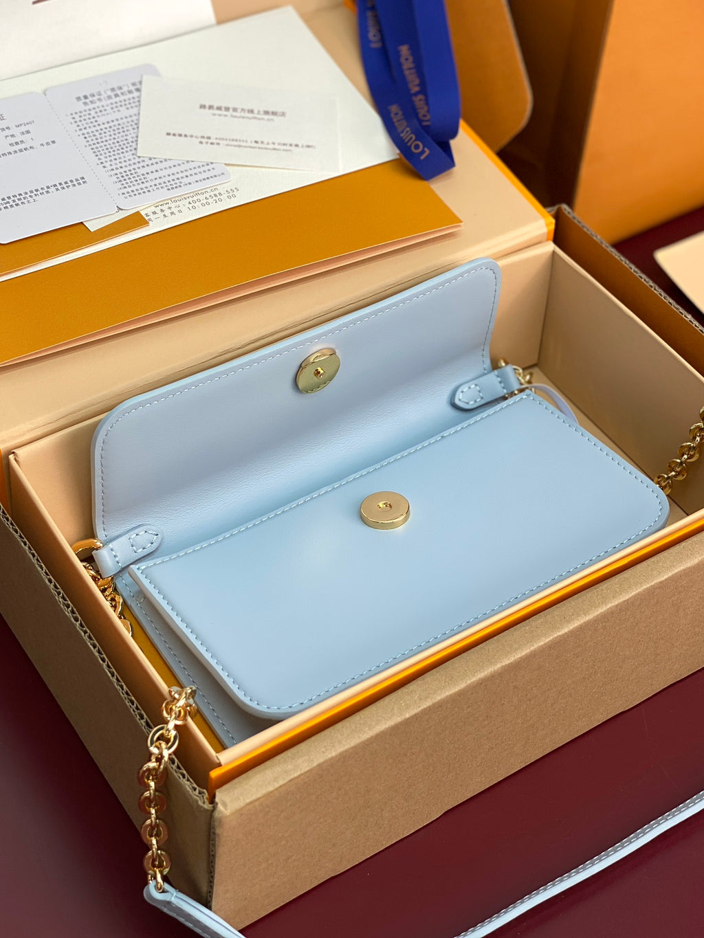 Wallet On Chain – LV Bloom Collection