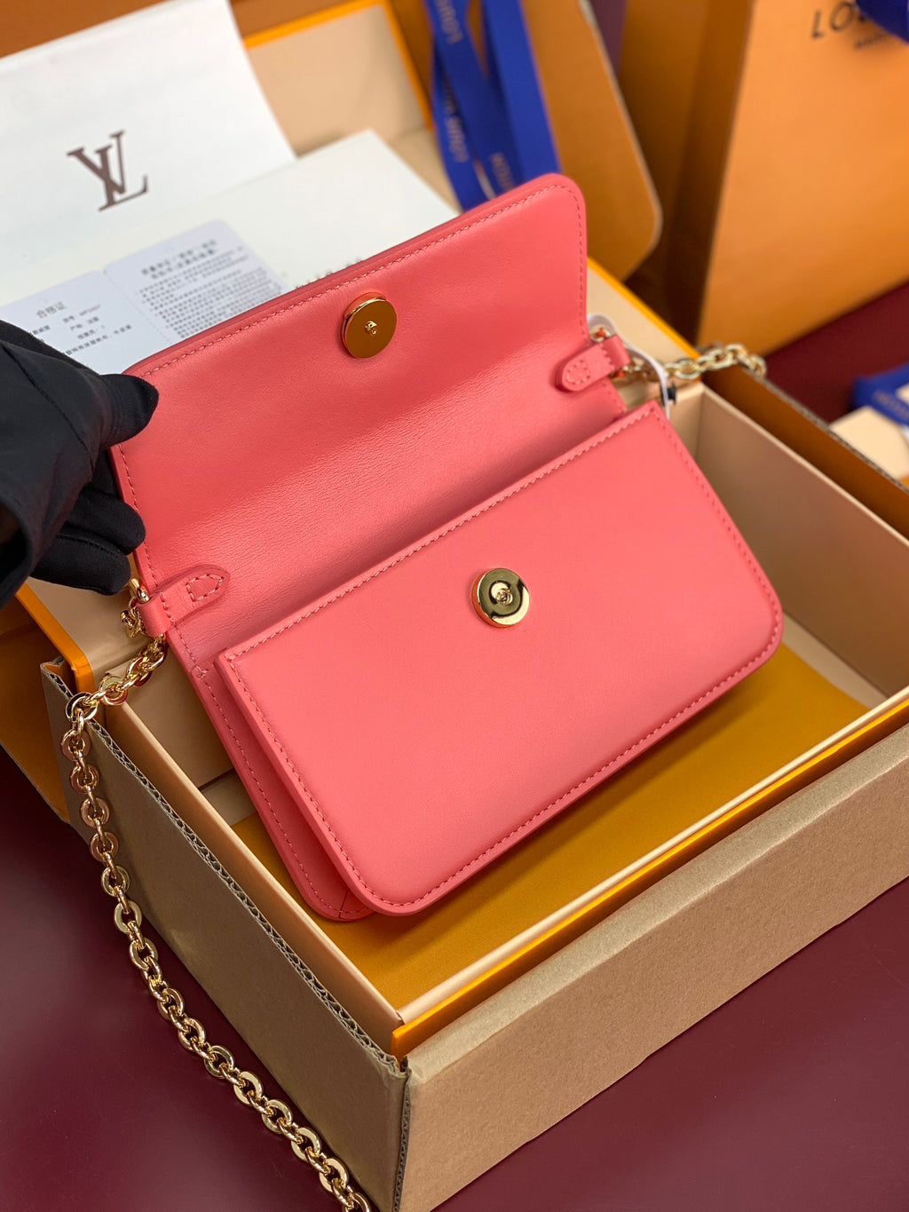 Wallet On Chain – LV Bloom Collection