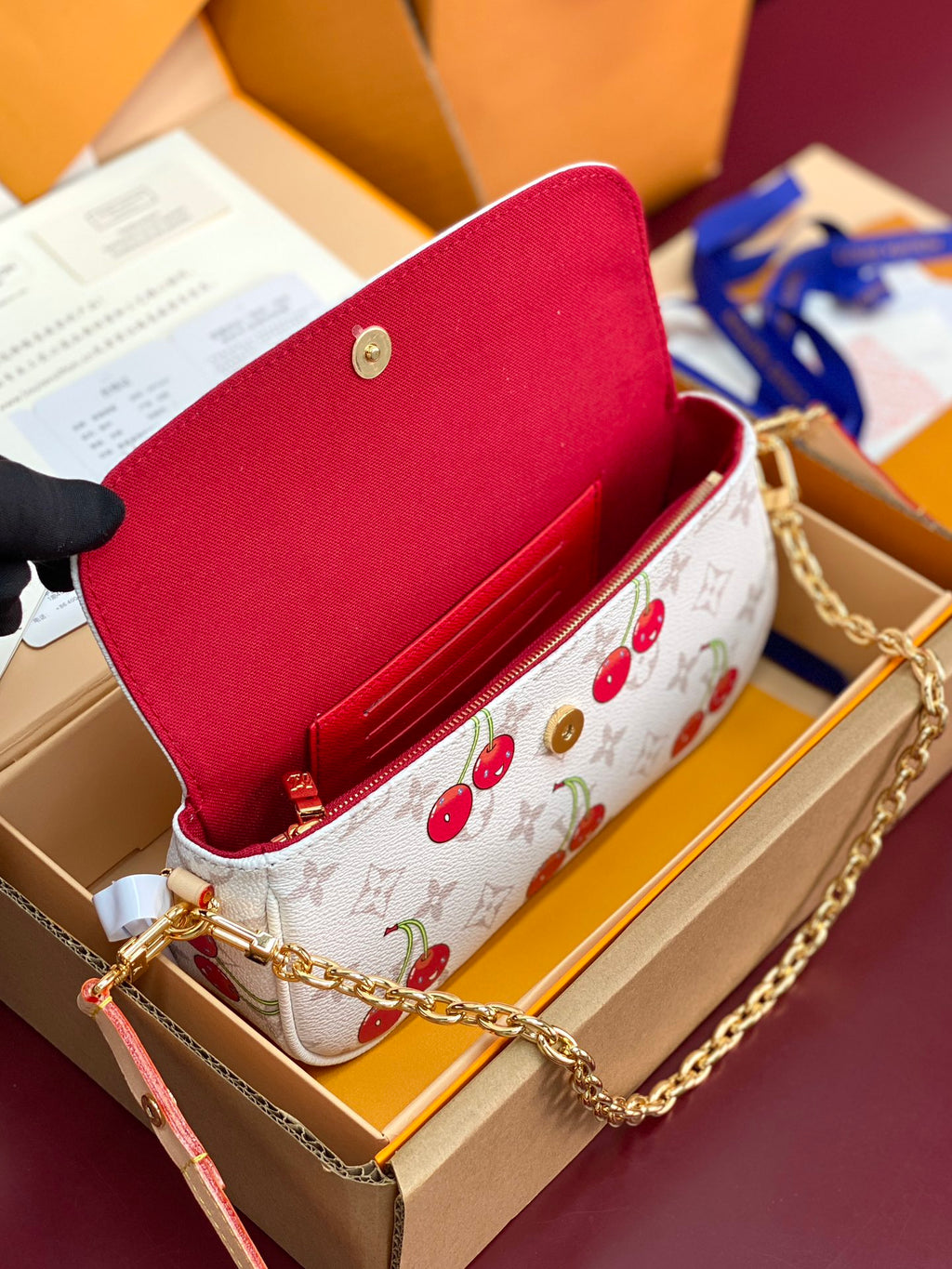 Wallet On Chain Ivy – Monogram Canvas with Cherry Print