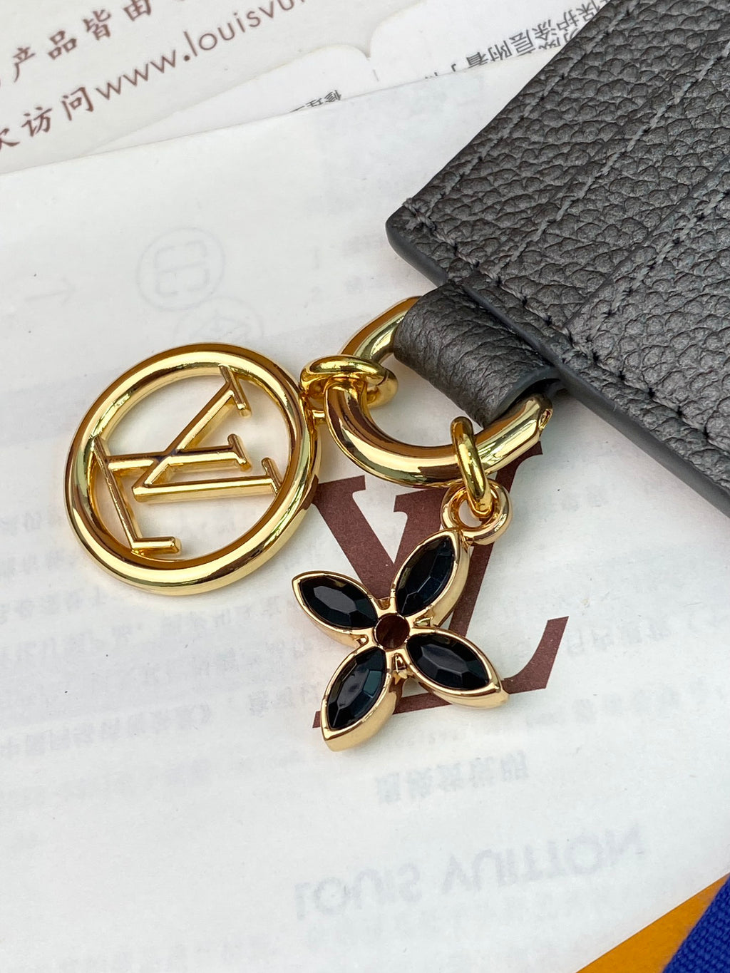 Charms Card Holder – Monogram Empreinte Leather