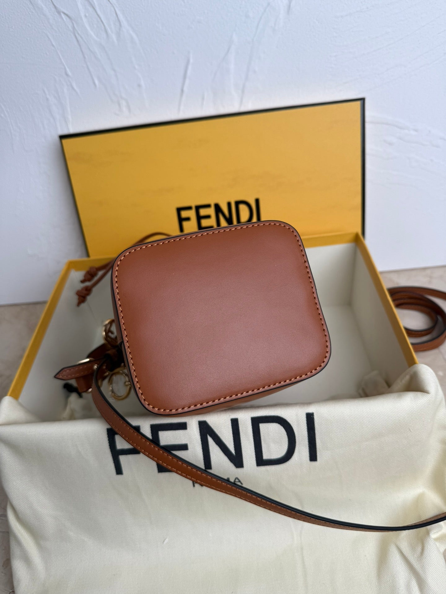 Mon Tresor Bucket Bag