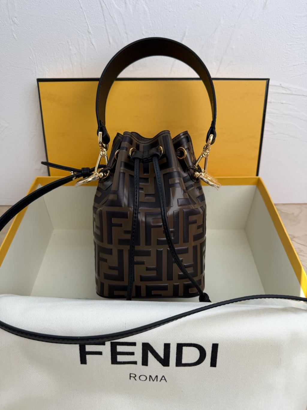 Mon Tresor Bucket Bag