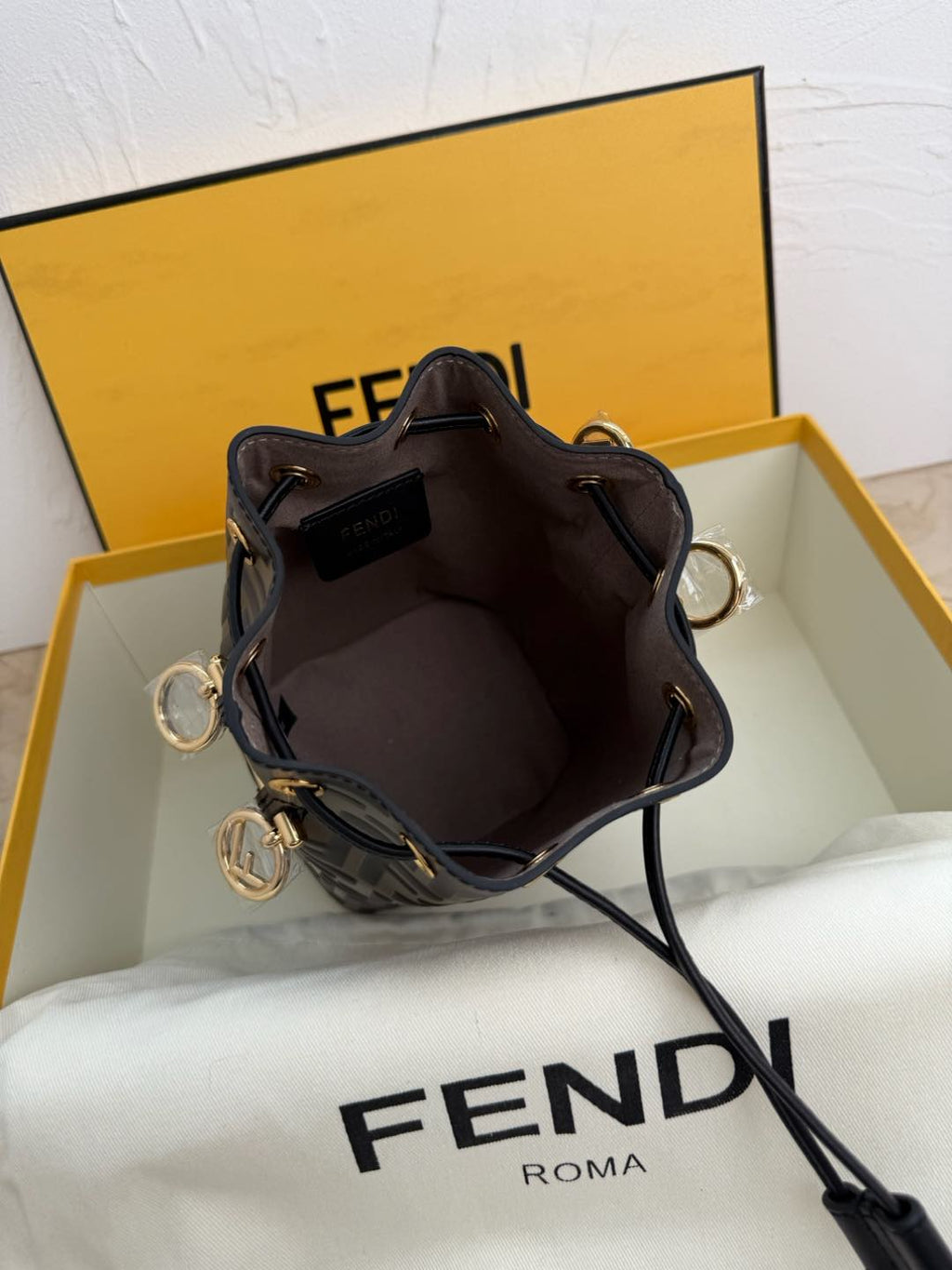 Mon Tresor Bucket Bag