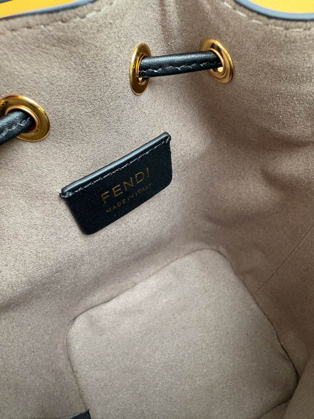 Mon Tresor Bucket Bag