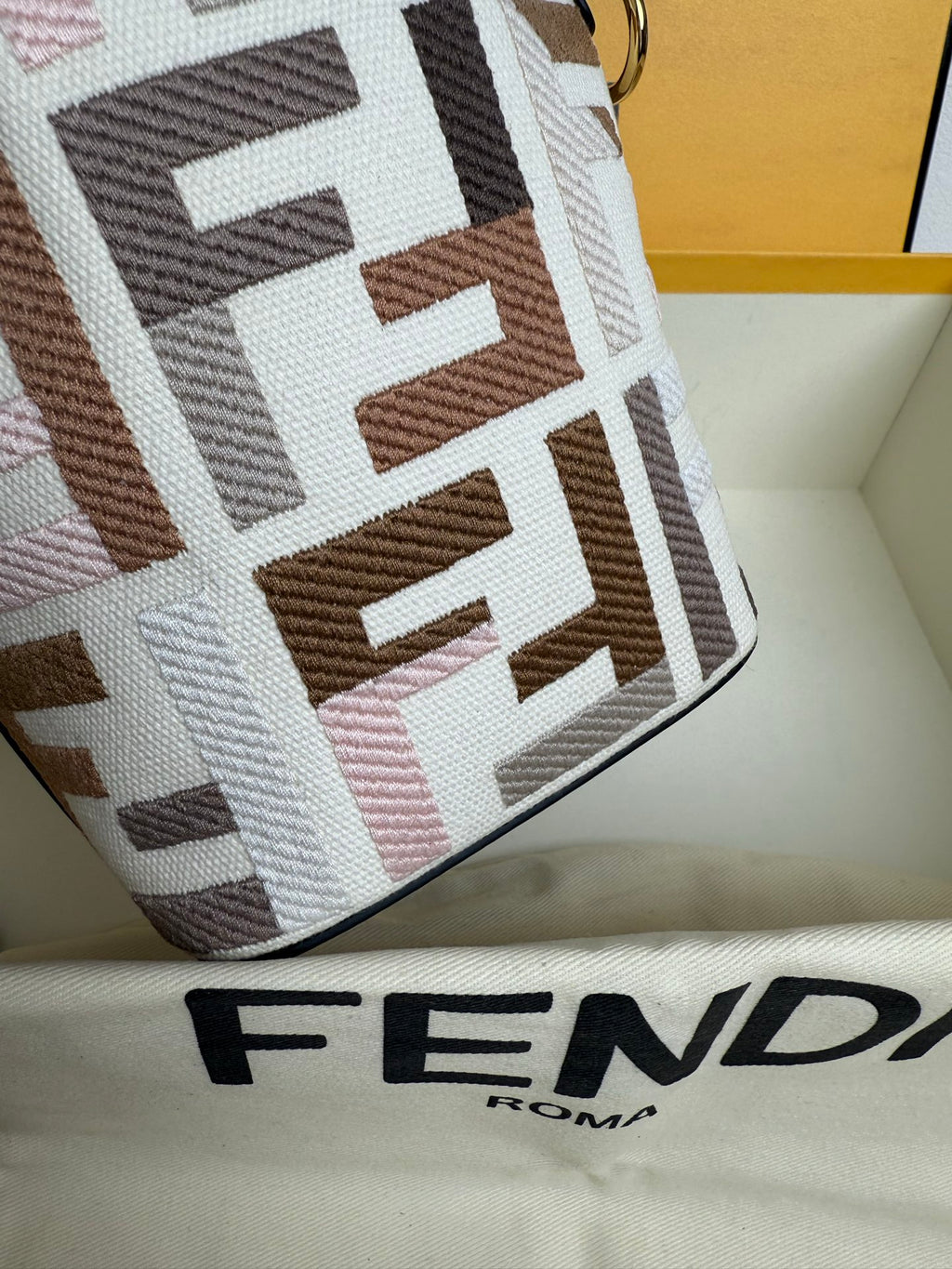 Mon Tresor Bucket Bag