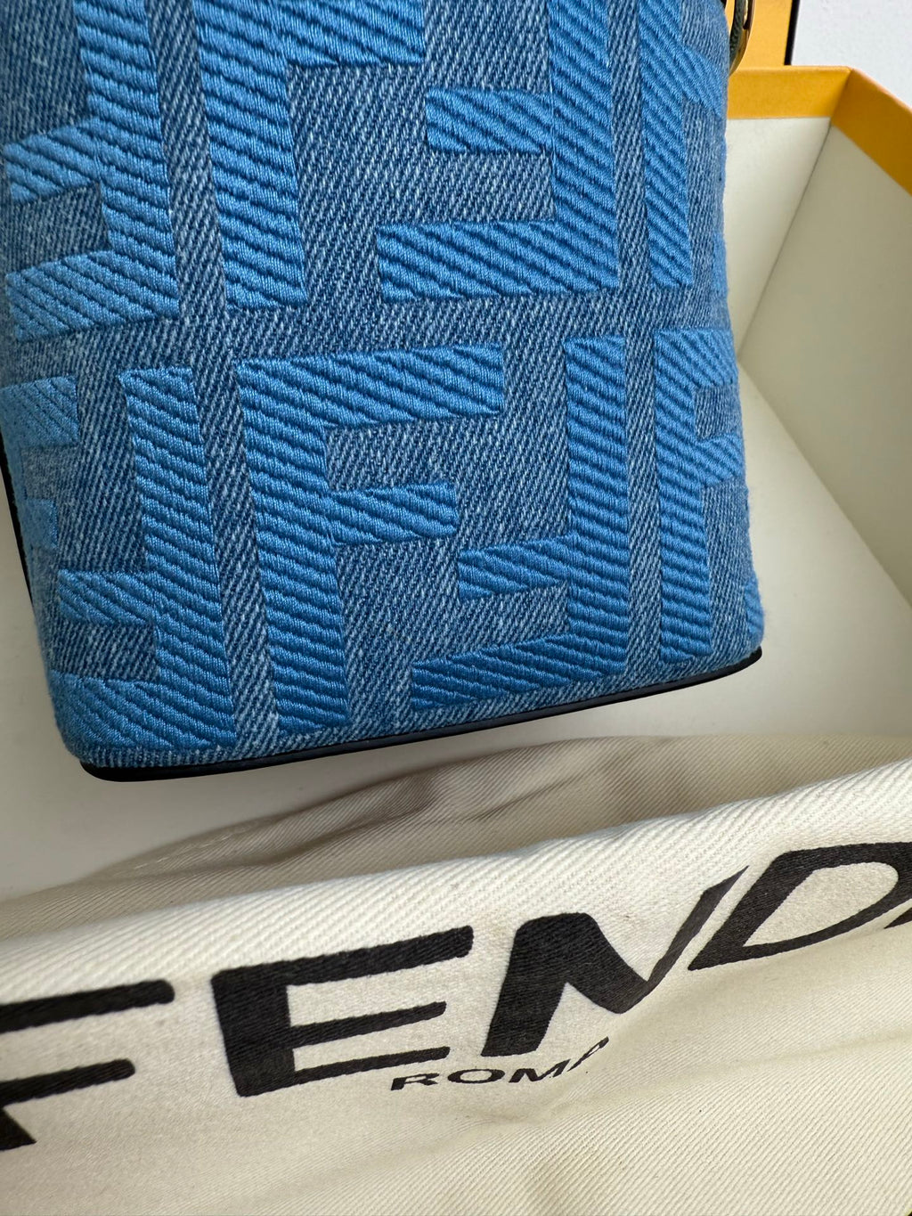 Mon Tresor Bucket Bag