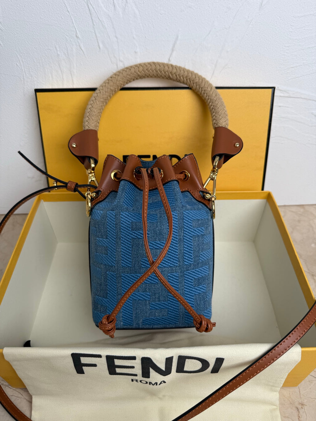 Mon Tresor Bucket Bag