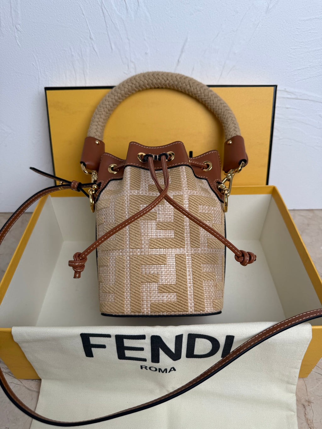 Mon Tresor Bucket Bag