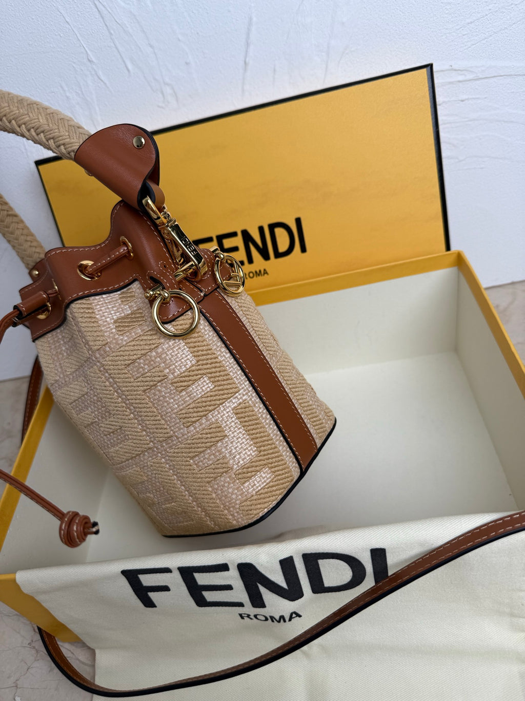 Mon Tresor Bucket Bag