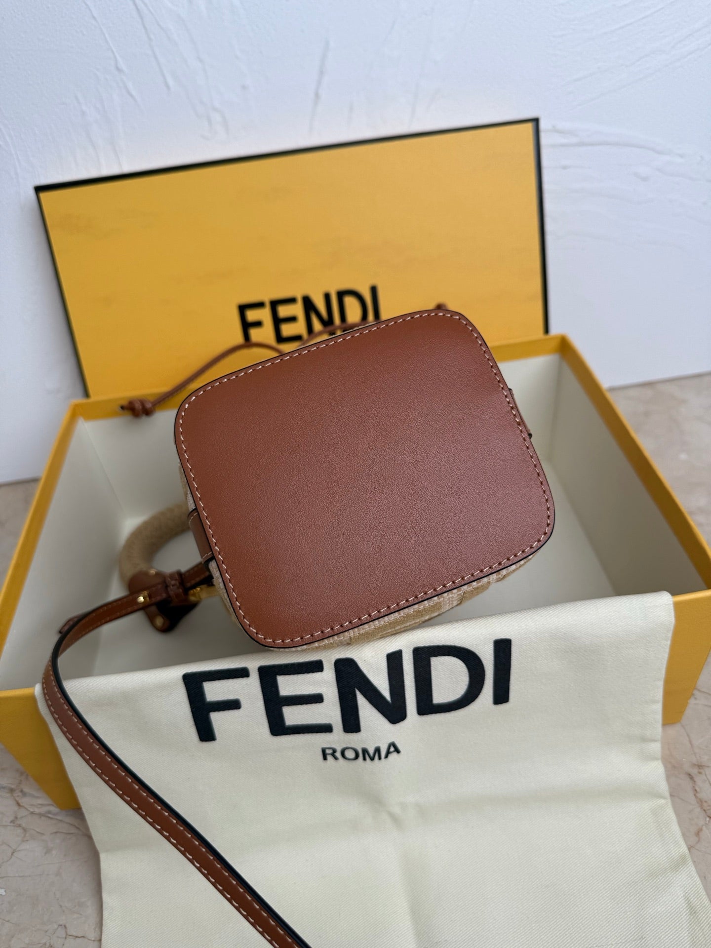 Mon Tresor Bucket Bag