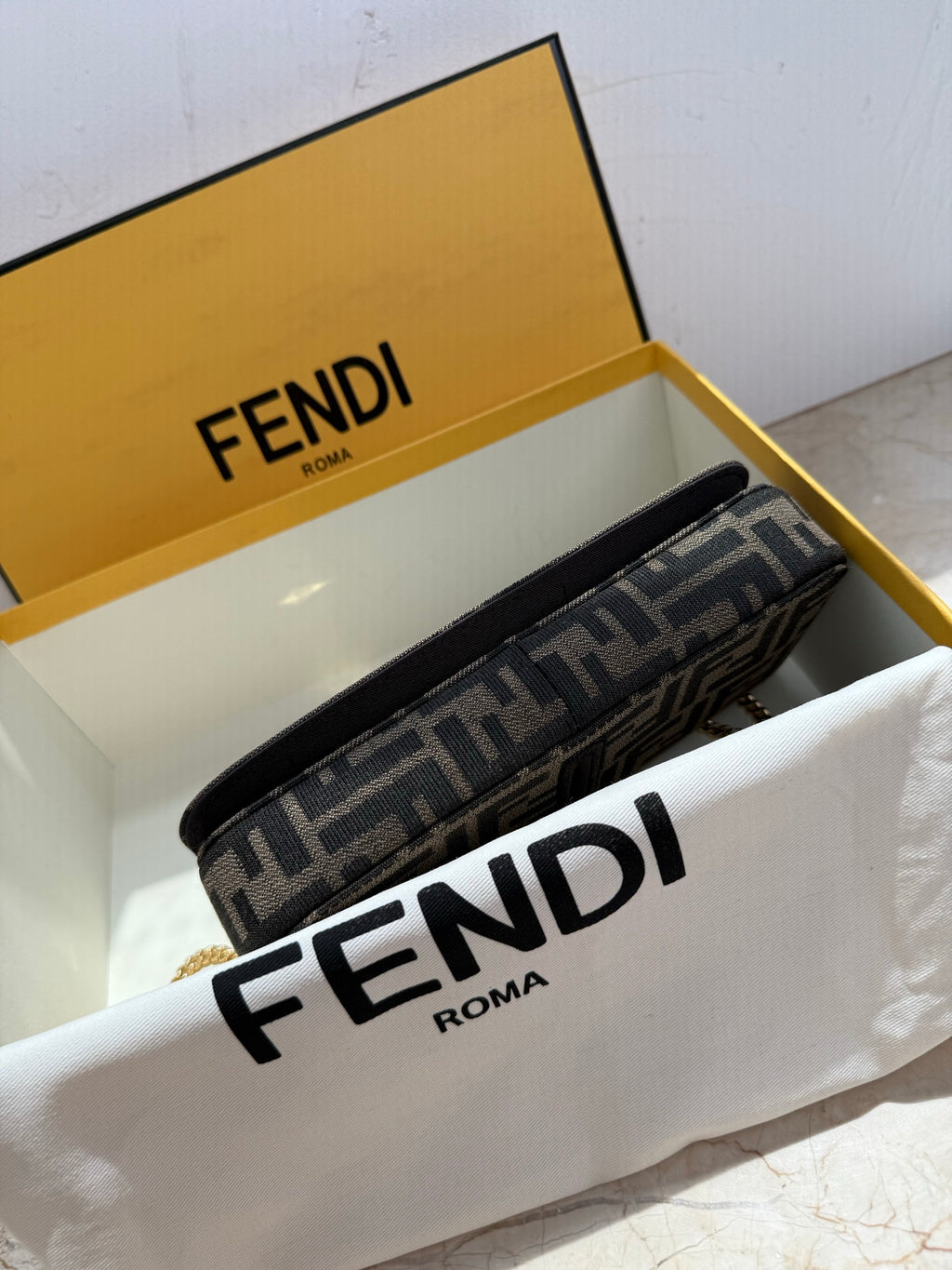 Graphic Chain Wallet