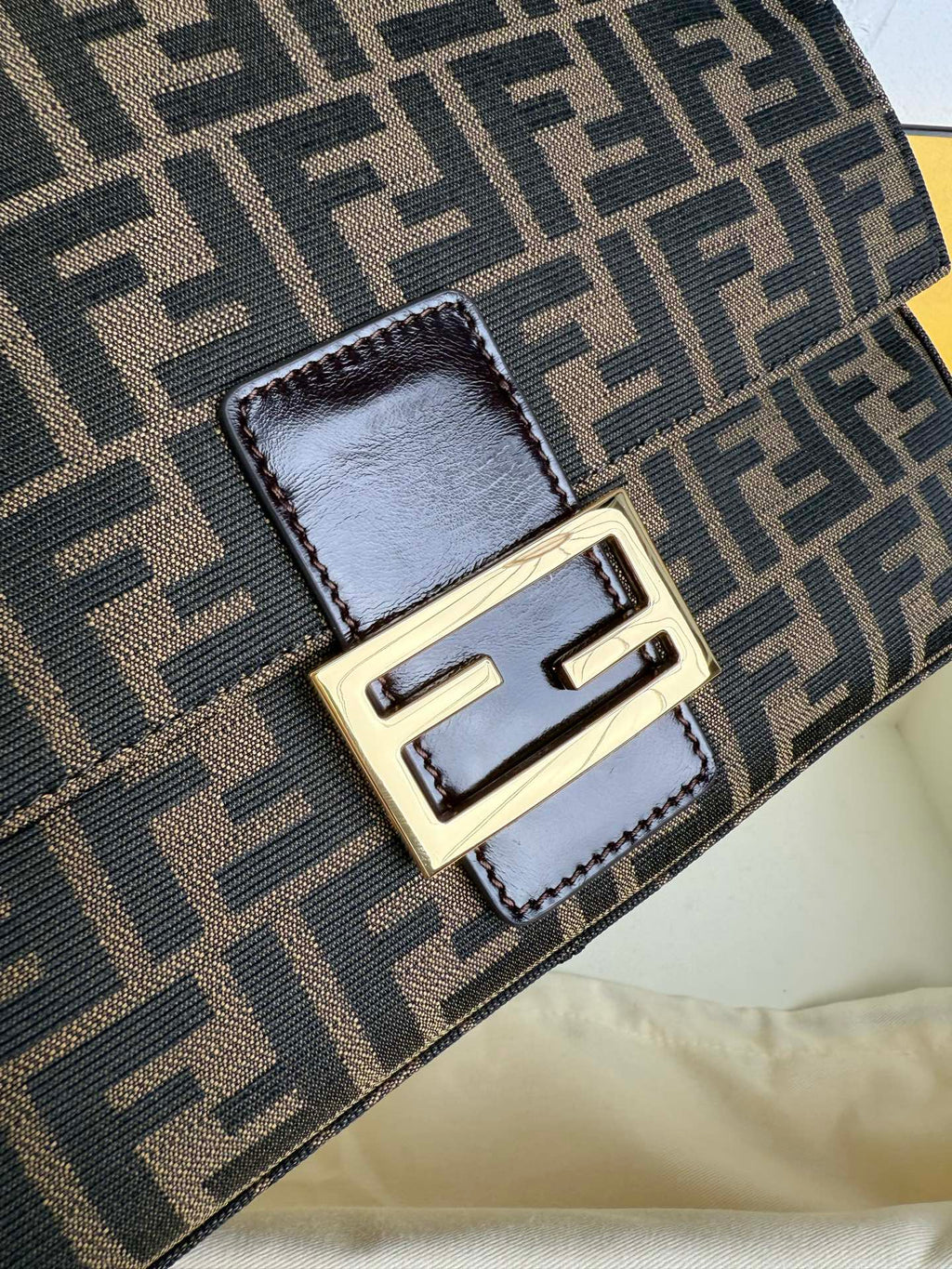 Vintage Baguette Bag