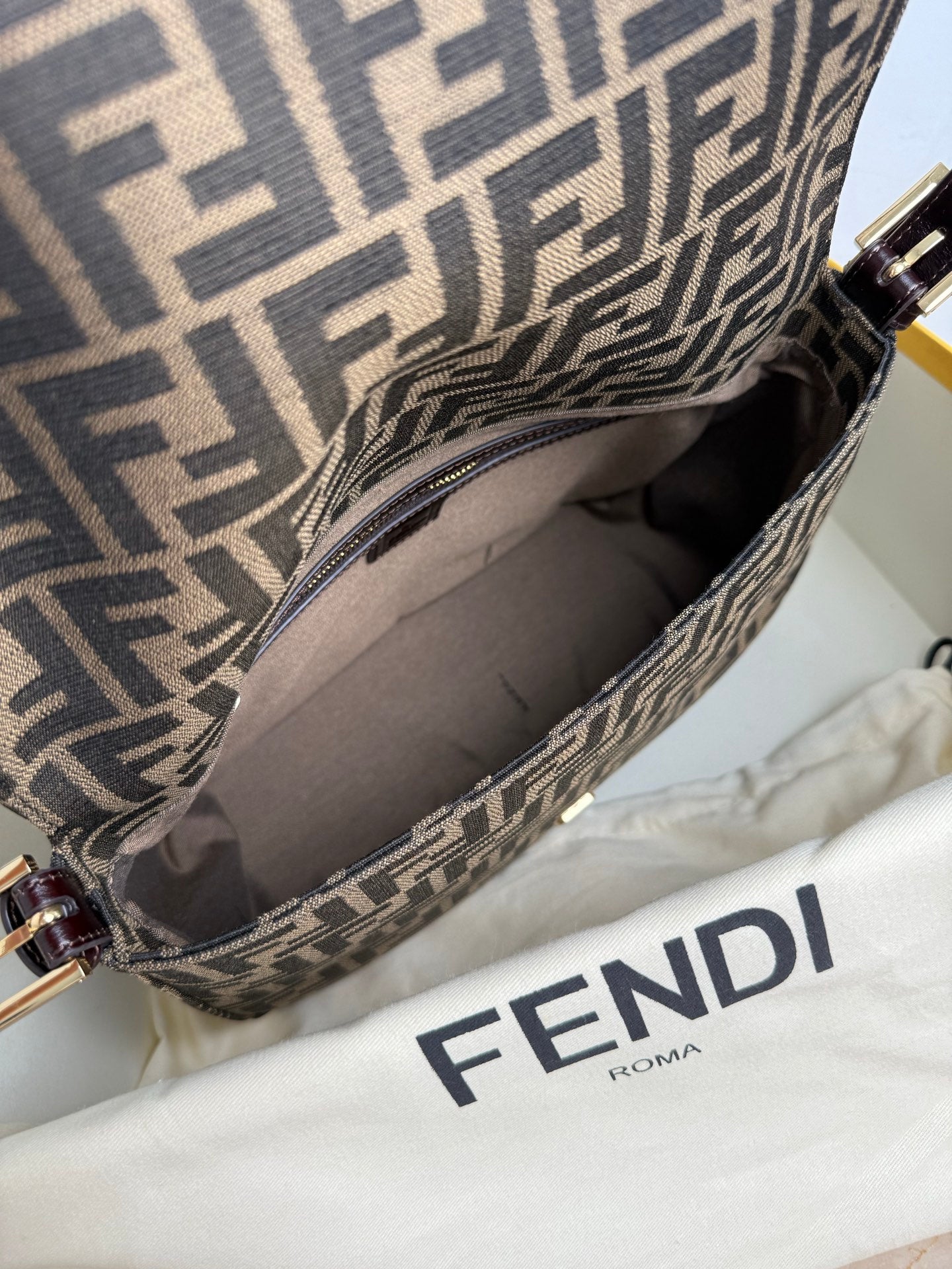 Vintage Baguette Bag