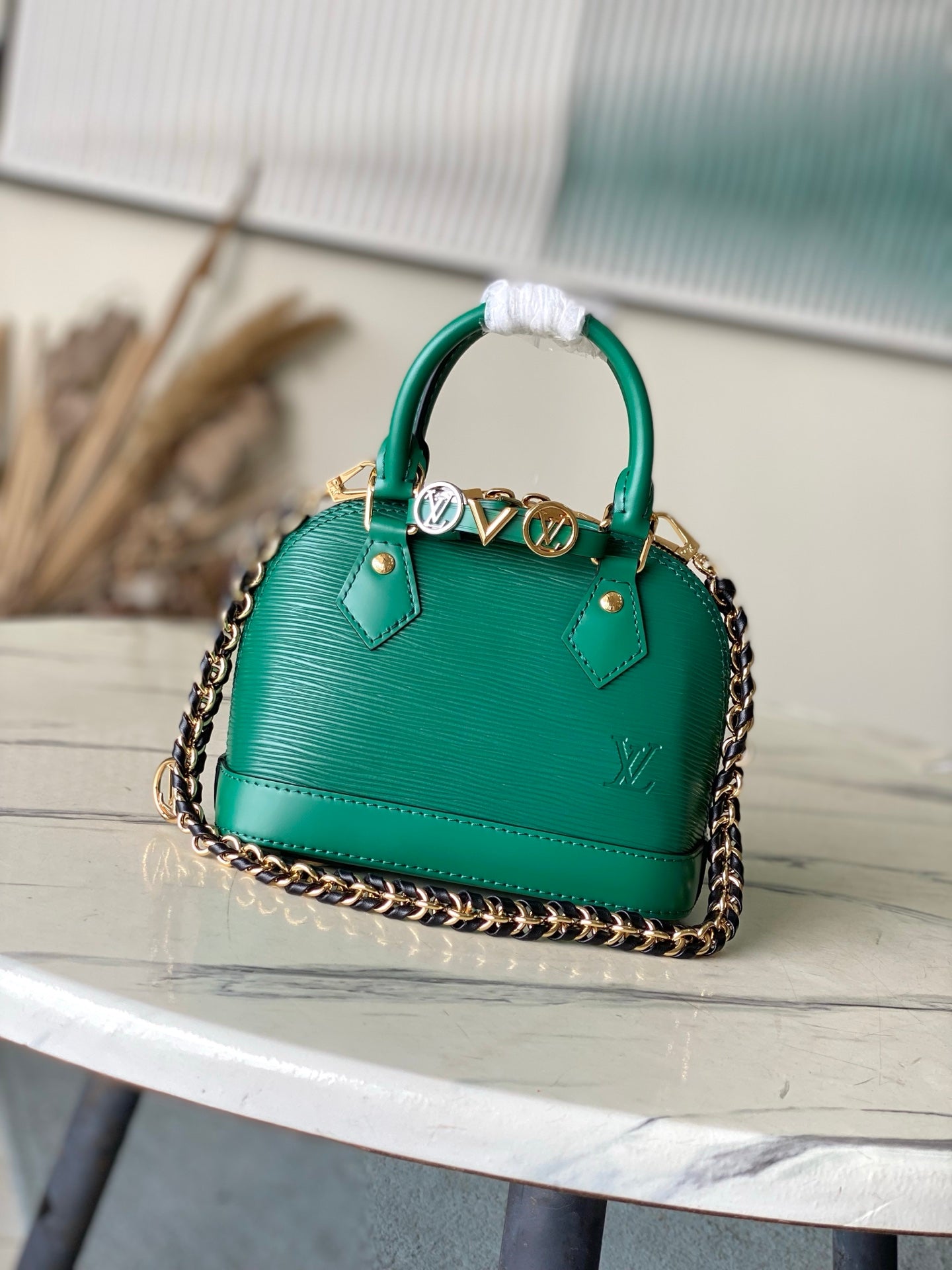 Alma Mini Patent Leather with Chain Strap