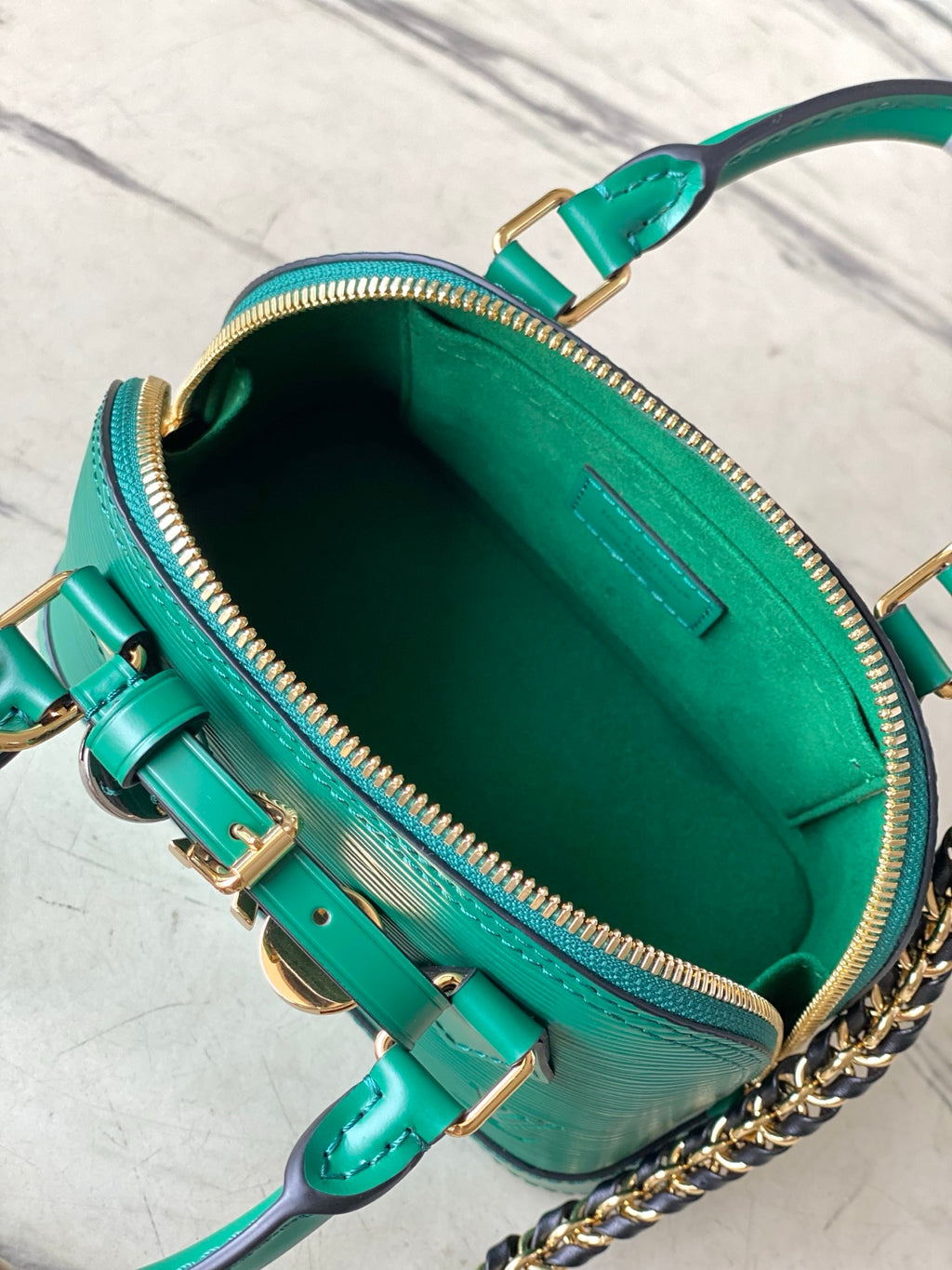 Alma Mini Patent Leather with Chain Strap