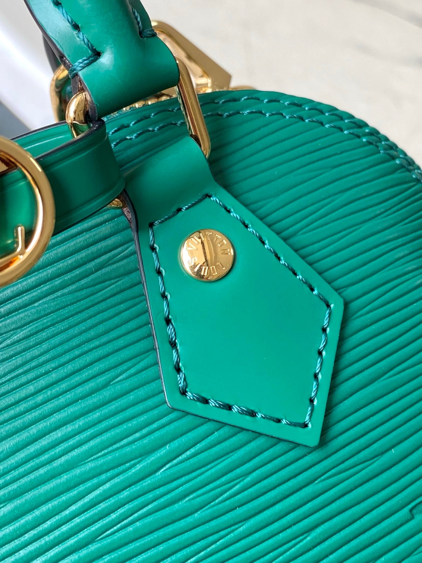 Alma Mini Patent Leather with Chain Strap