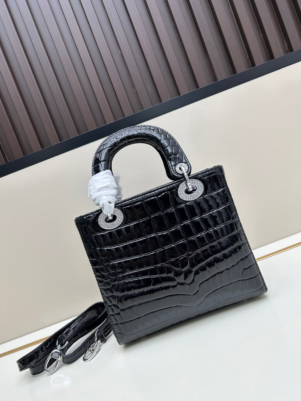 Crocodile-Pattern Leather Bag