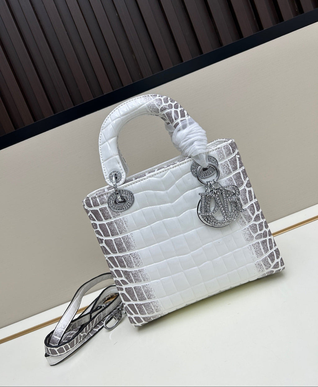 Crocodile-Pattern Leather Bag