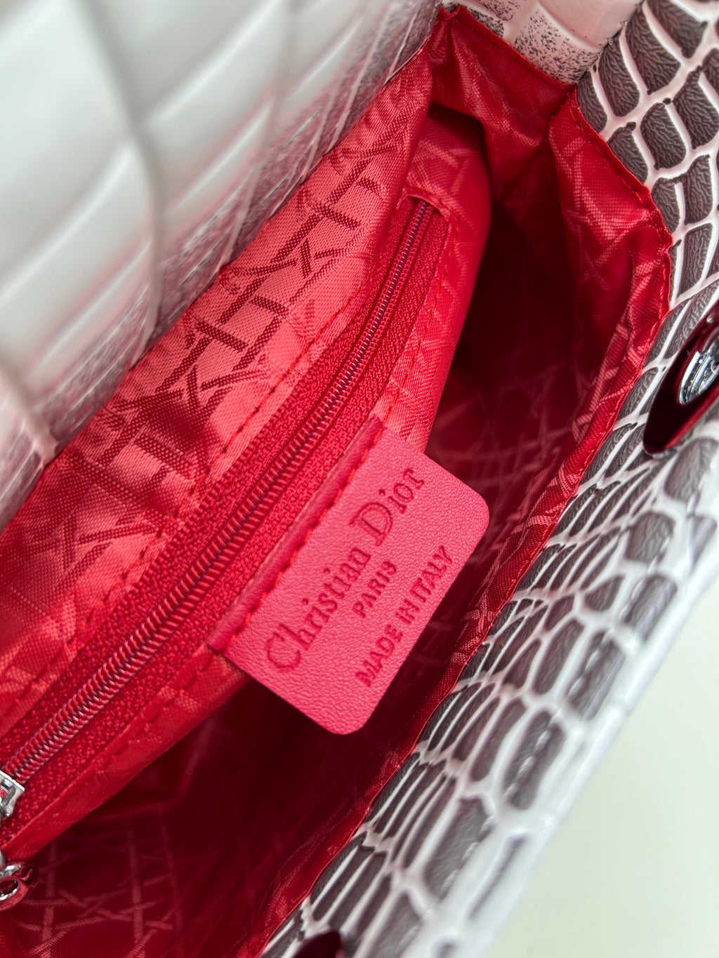 Crocodile-Pattern Leather Bag