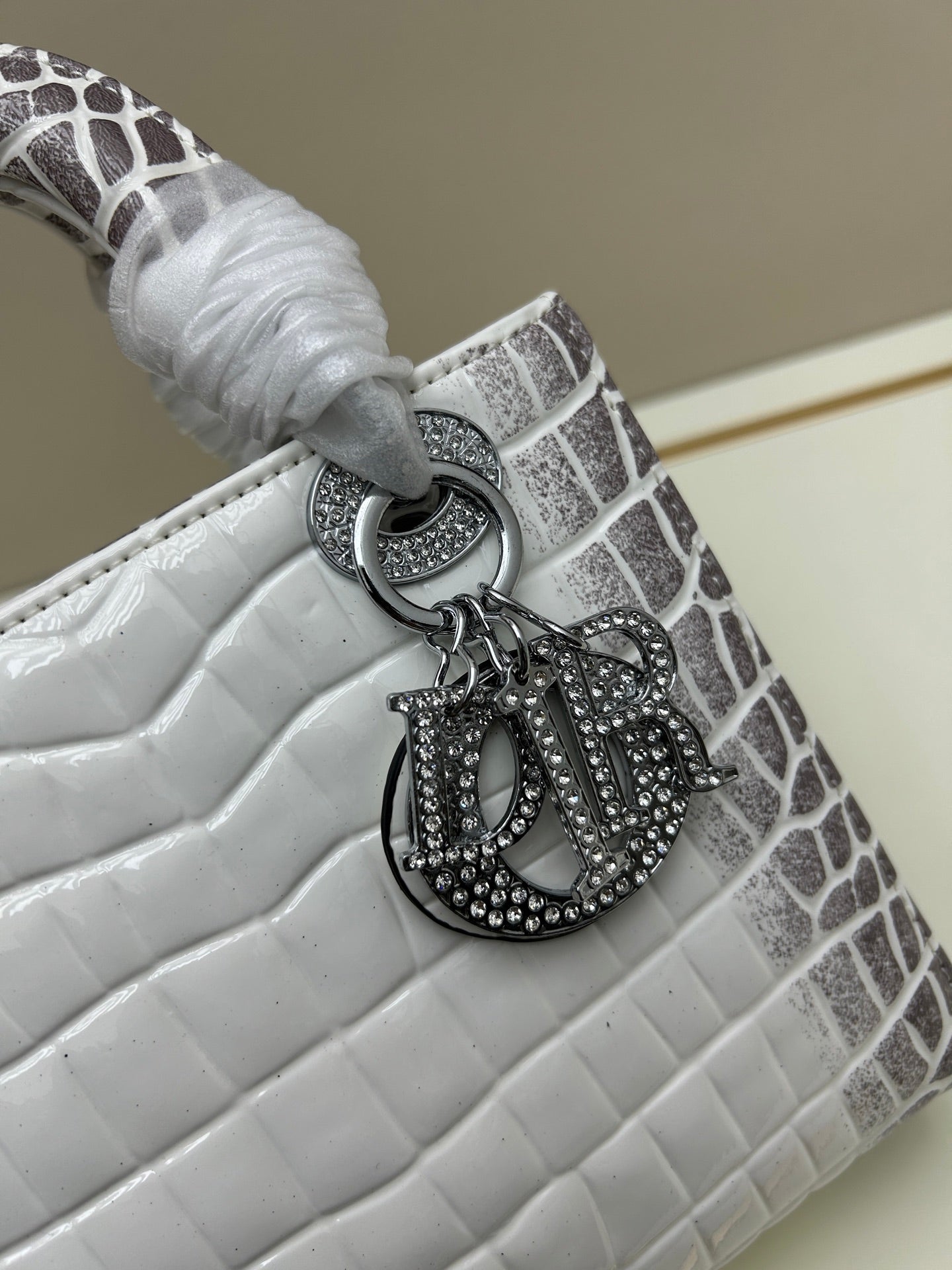 Crocodile-Pattern Leather Bag