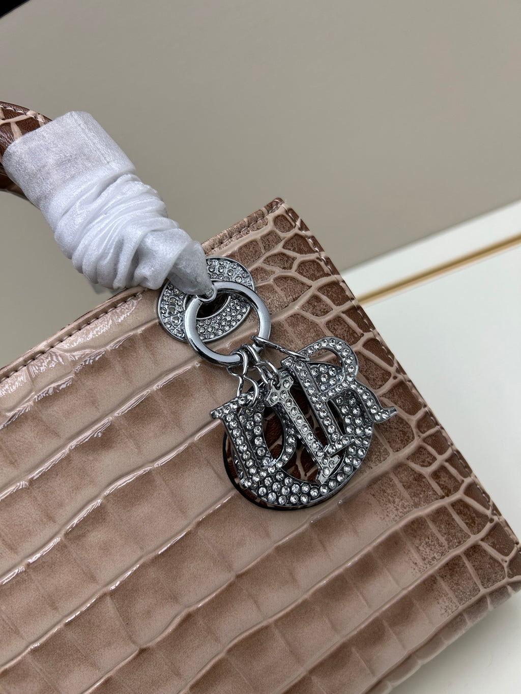 Crocodile-Pattern Leather Bag