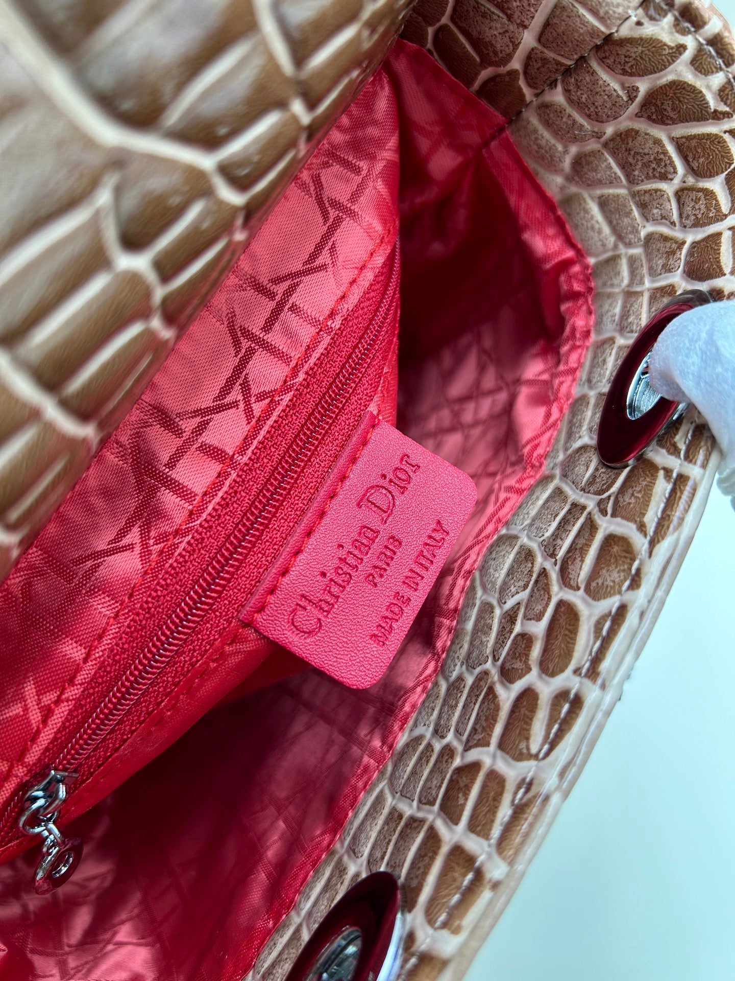 Crocodile-Pattern Leather Bag